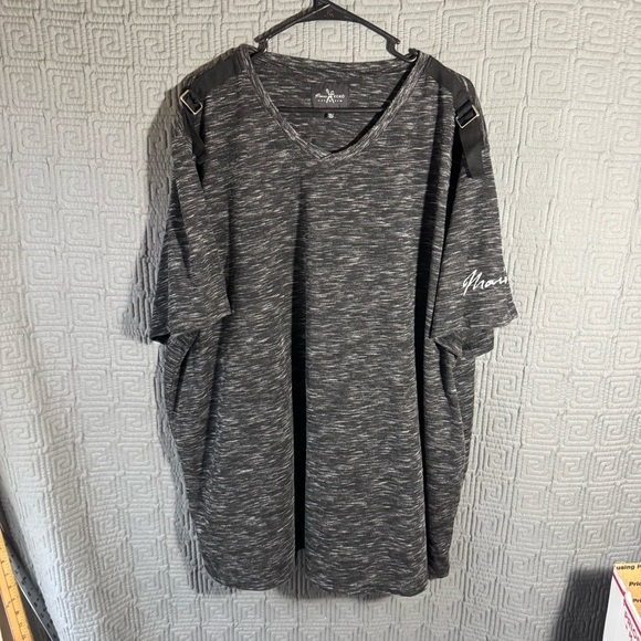 Marc Ecko Cut & Sew T-Shirt Men’s Side 4X Y2K Black Short Sleeve Belt Shoulders - Picture 1 of 9